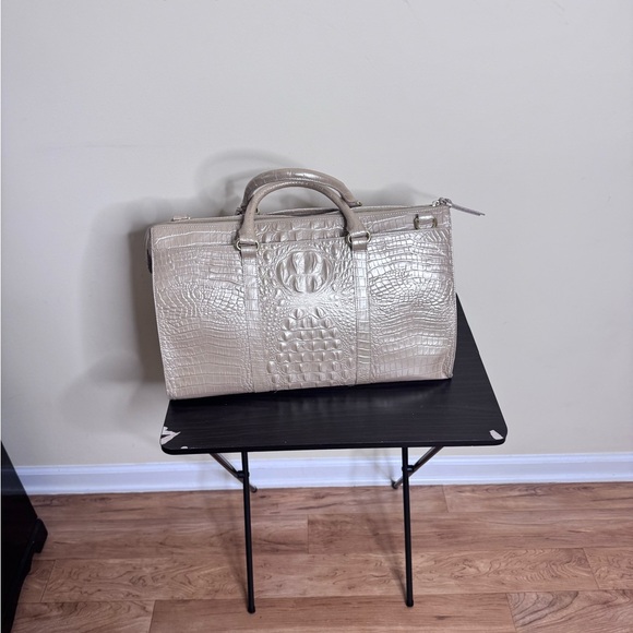 Brahmin Weekender - Picture 2 of 6